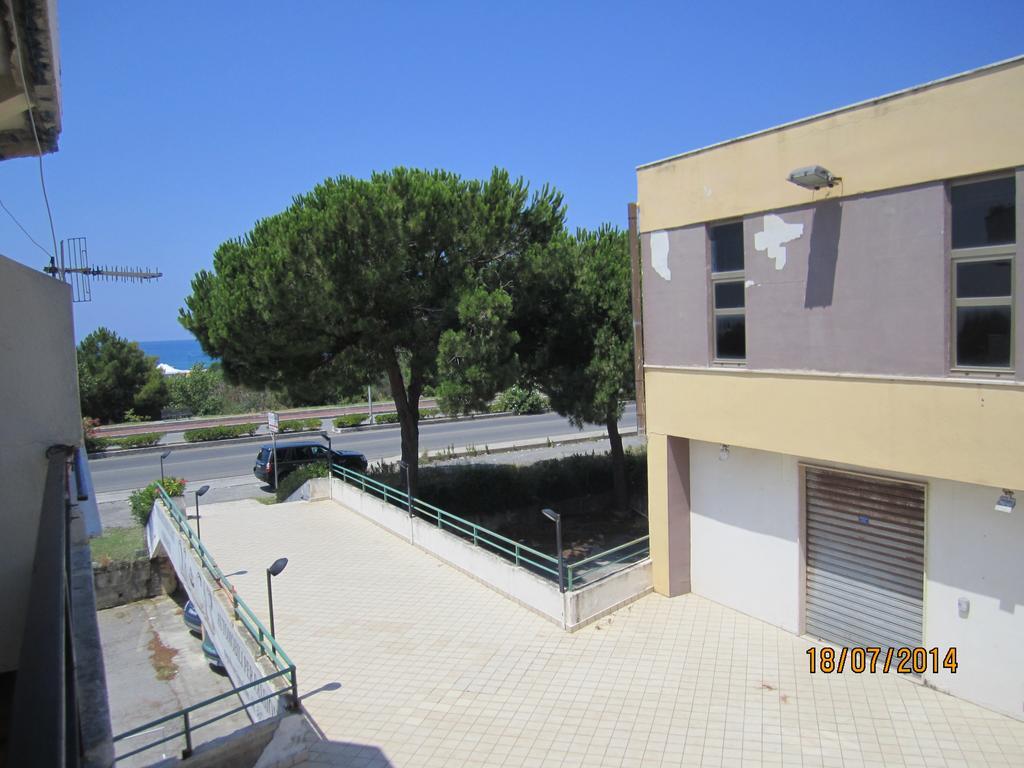 Apartments Mediterraneo 475 Scalea Bagian luar foto
